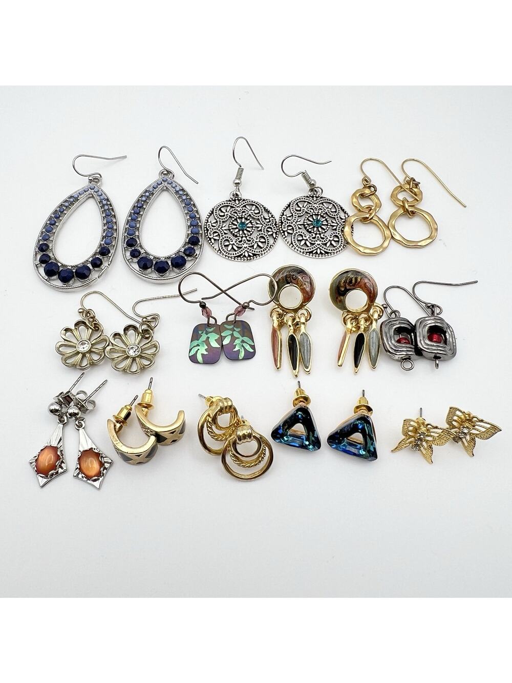 Earrings Mixed Lot 12 Pair Pierced Wearable 80s 90s Retro Chic Hooks Post Estate